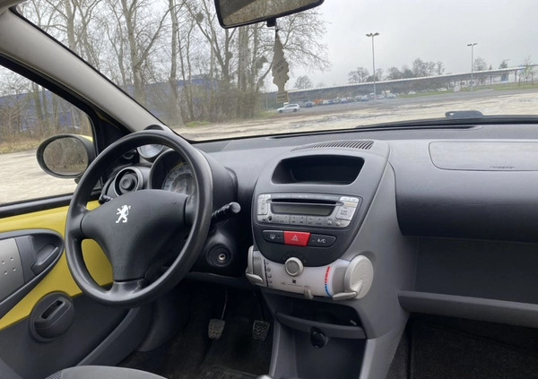 Peugeot 107 cena 6999 przebieg: 199900, rok produkcji 2006 z Bydgoszcz małe 191